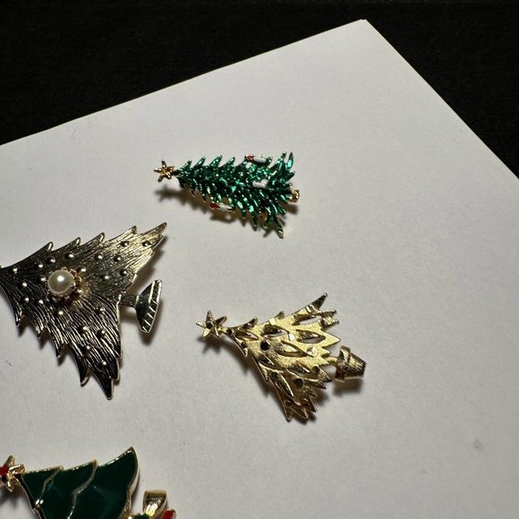 Lot Of 4 Christmas Tree Holiday Brooch Pins Gold Tone Vintage - Modern - Picture 9 of 10